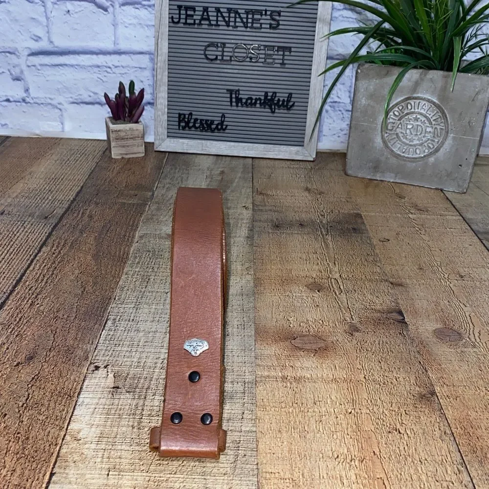 Larry Mahan Mens Brown Leather Belt No Buckle Size 36 USA